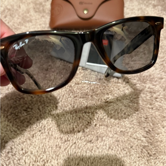 Ray-Ban Women\'s Brown Sunglasses